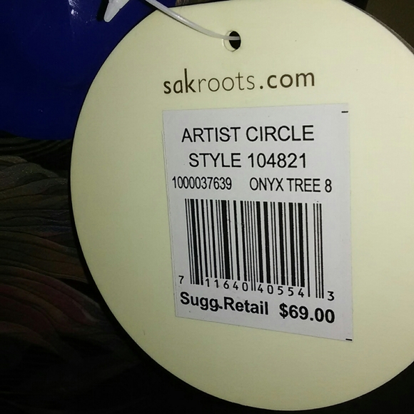 Woman's Sakroots rain boots - Picture 3 of 6